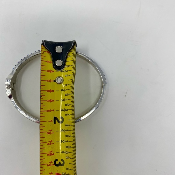 Elegant Blue and Red Bangle Bracelet Set - Picture 9 of 11